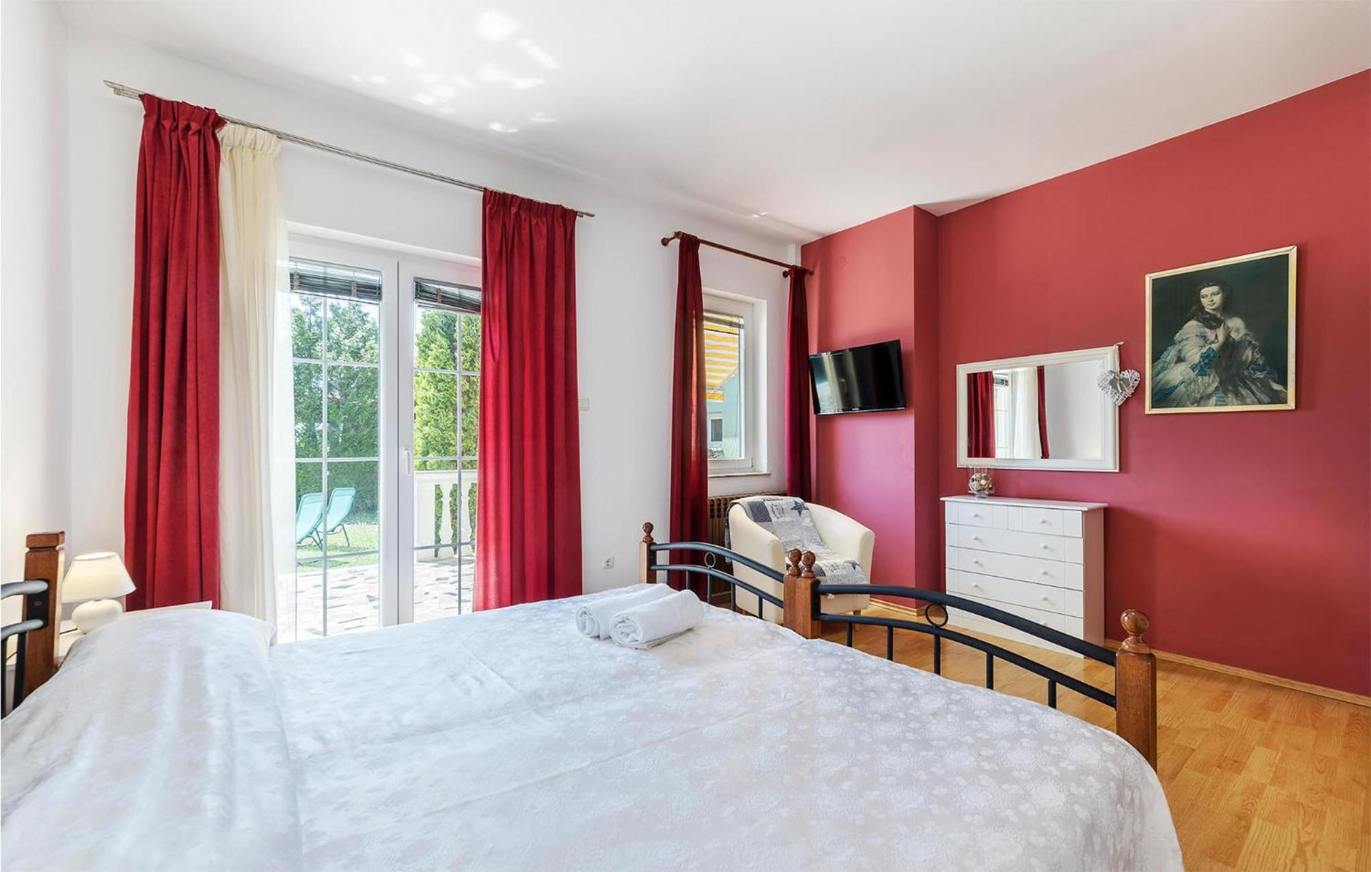 2 Bedroom Beautiful Apartment In Valtura Dış mekan fotoğraf