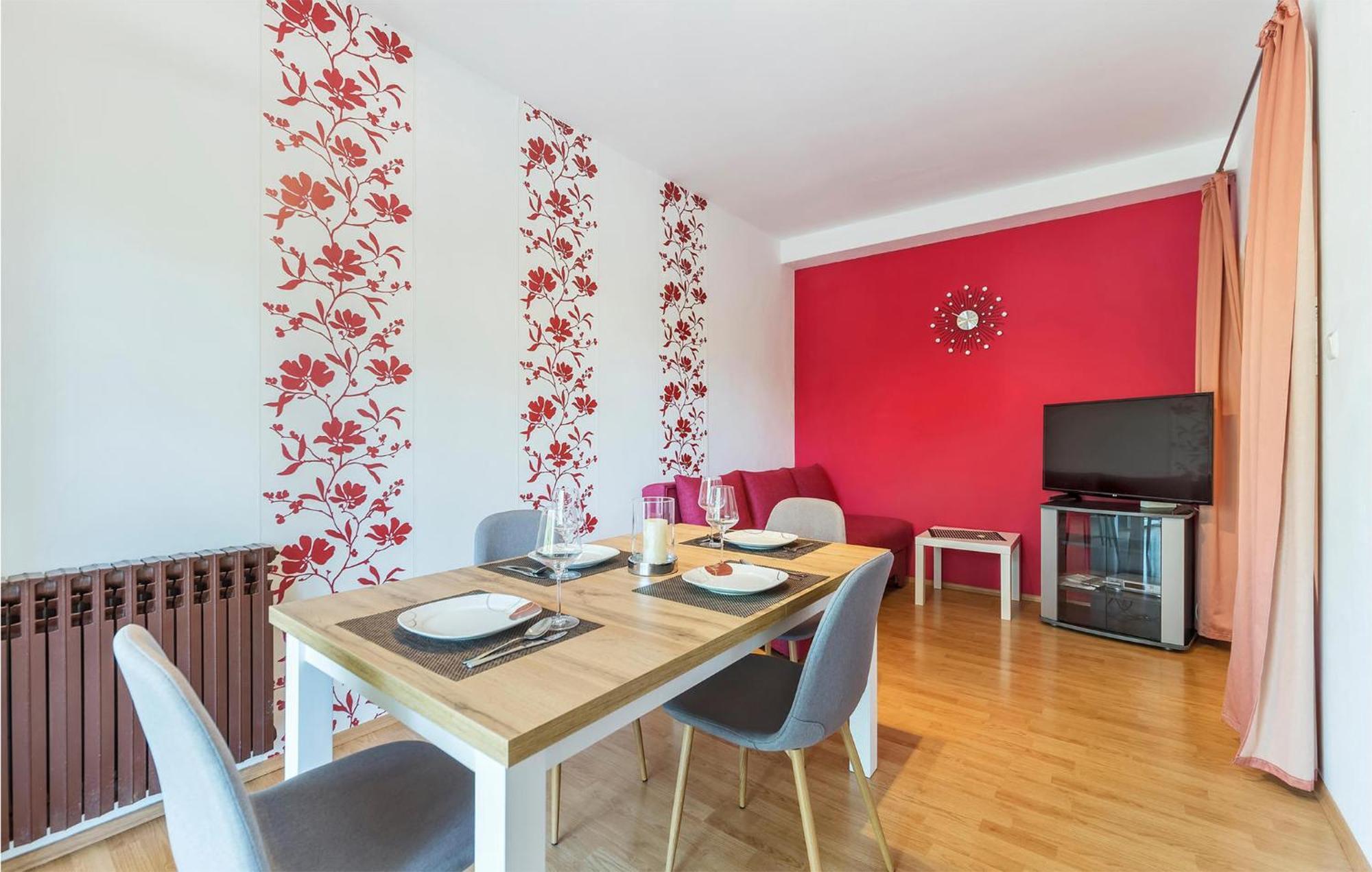 2 Bedroom Beautiful Apartment In Valtura Dış mekan fotoğraf